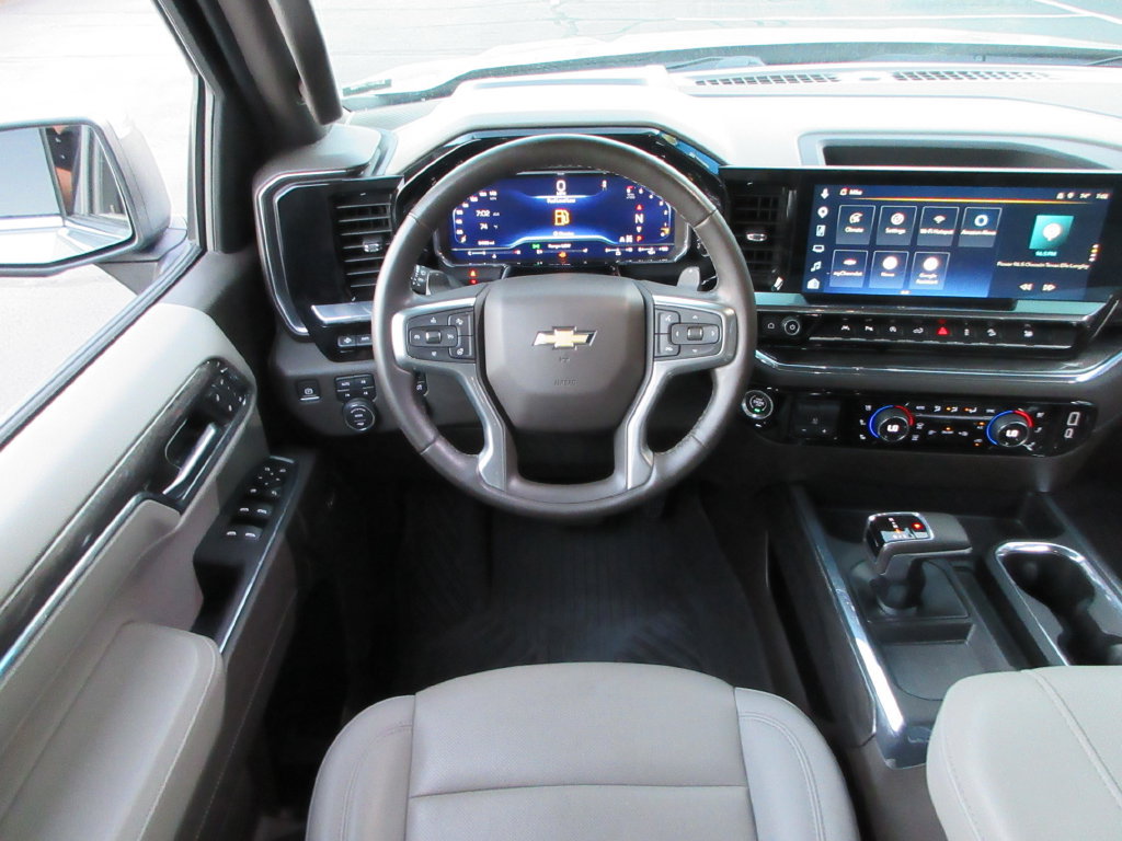 Certified 2024 Chevrolet Silverado 1500 LTZ AWD/4WD image 18