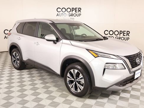 Used 2023 Nissan Rogue SV FWD image 1