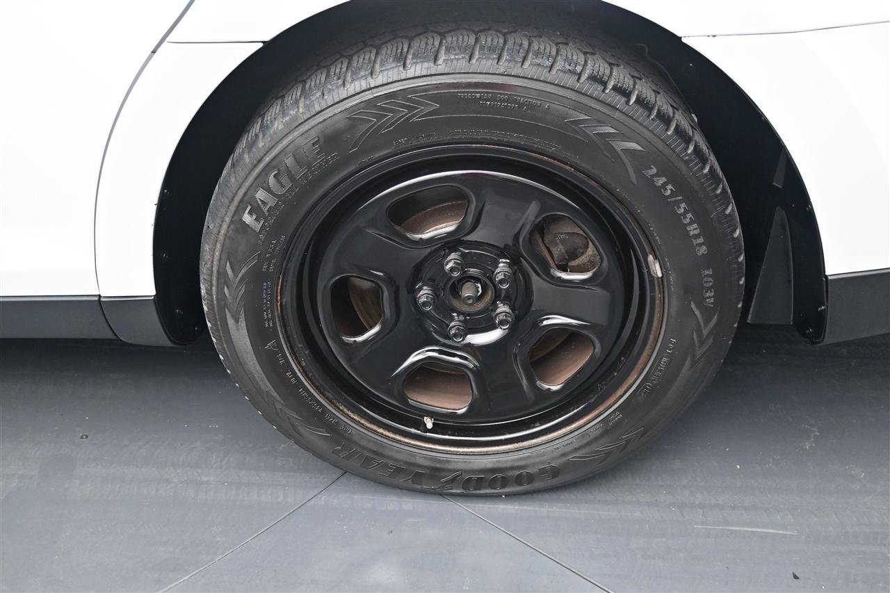 Used 2015 Ford Taurus Police Interceptor AWD image 17