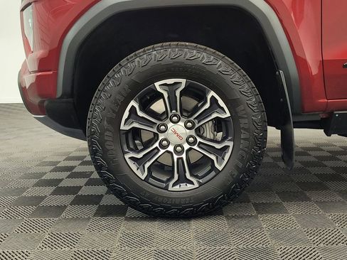 Used 2025 GMC Canyon AT4 AWD/4WD image 11