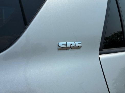 Used 2017 Toyota 4Runner SR5 AWD/4WD image 7