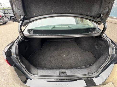 Used 2024 Nissan Sentra S FWD image 5