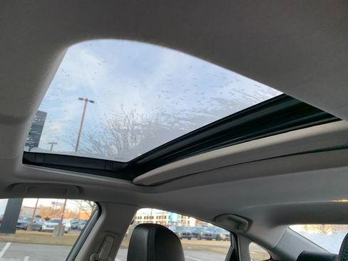 Used 2017 Honda Civic EX-L image 24