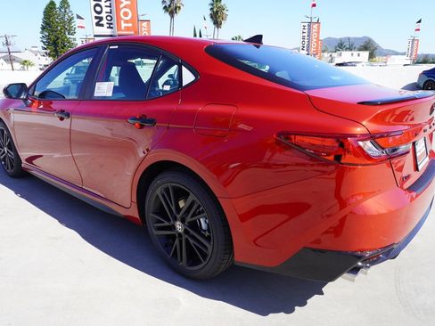 New 2026 Toyota Camry Hybrid image 6