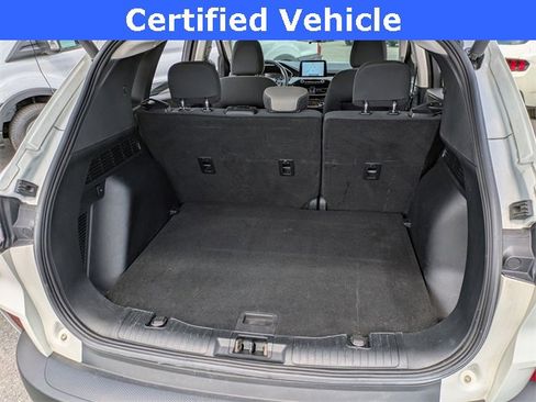 Certified 2022 Ford Escape SE w/ SE Sport Appearance Package image 23
