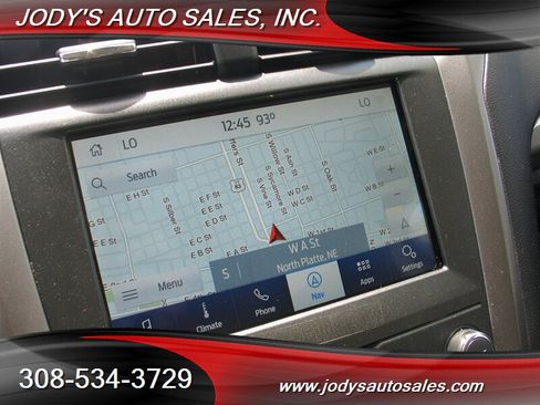 Used 2020 Ford Fusion SE FWD image 18