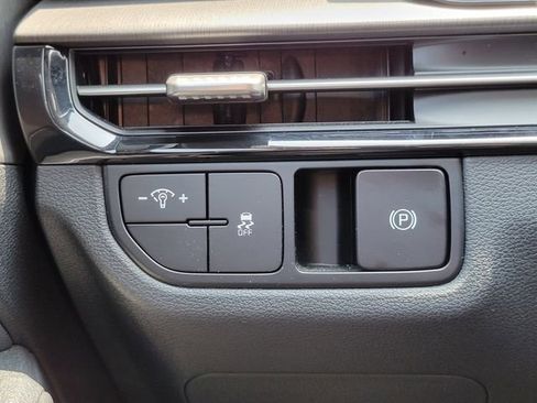 Certified 2026 Kia Sportage X-Line AWD/4WD image 13