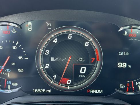 Used 2019 Cadillac CTS V w/ Luxury Package RWD image 22
