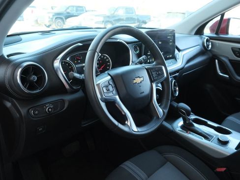 Used 2025 Chevrolet Blazer LT image 7