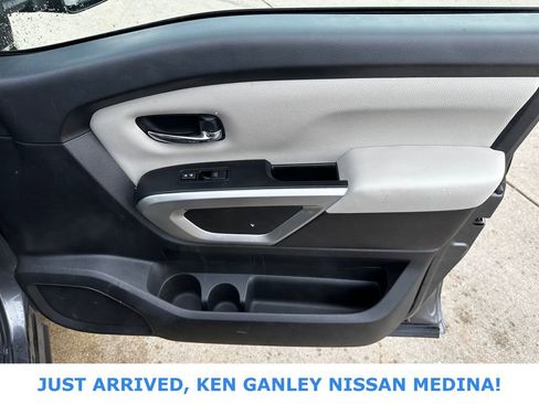 Certified 2024 Nissan Titan SV w/ SV Convenience Package image 22
