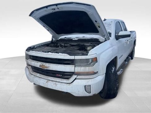 Used 2018 Chevrolet Silverado 1500 LT w/ All Star Edition image 2