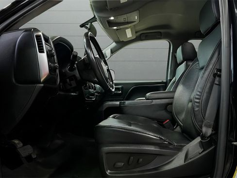 Used 2018 Chevrolet Silverado 1500 LT w/ All Star Edition image 24