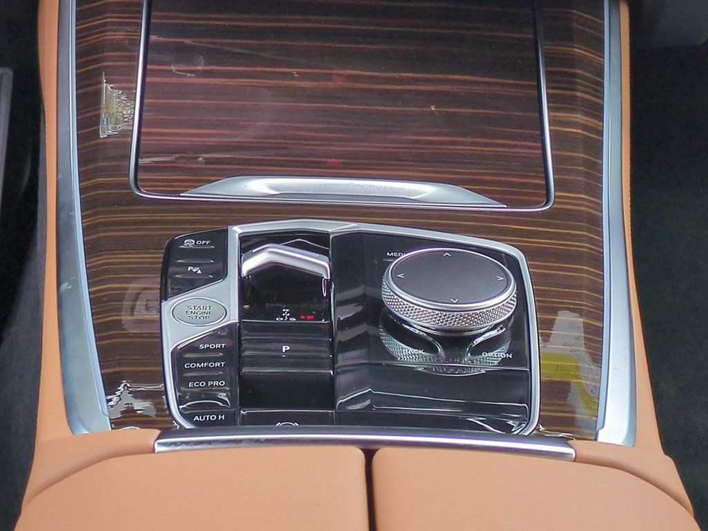 New 2026 BMW X5 sDrive40i w/ Parking Assistance Package RWD image 19