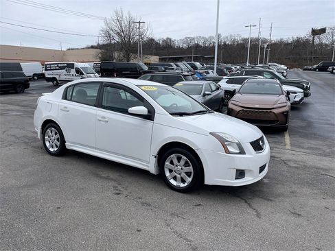 Used 2011 Nissan Sentra 2.0 SR image 6