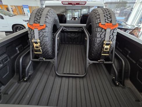 Used 2025 Chevrolet Silverado 1500 LTZ AWD/4WD image 17
