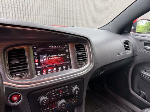 Used 2016 Dodge Charger SRT Hellcat w/ Harman/Kardon Audio Group RWD image 33