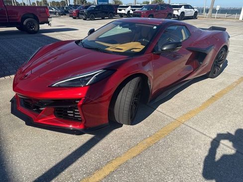 Used 2024 Chevrolet Corvette Z06 image 3