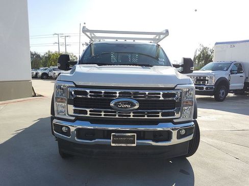 New 2025 Ford F450 XL w/ XL Chrome Package image 27