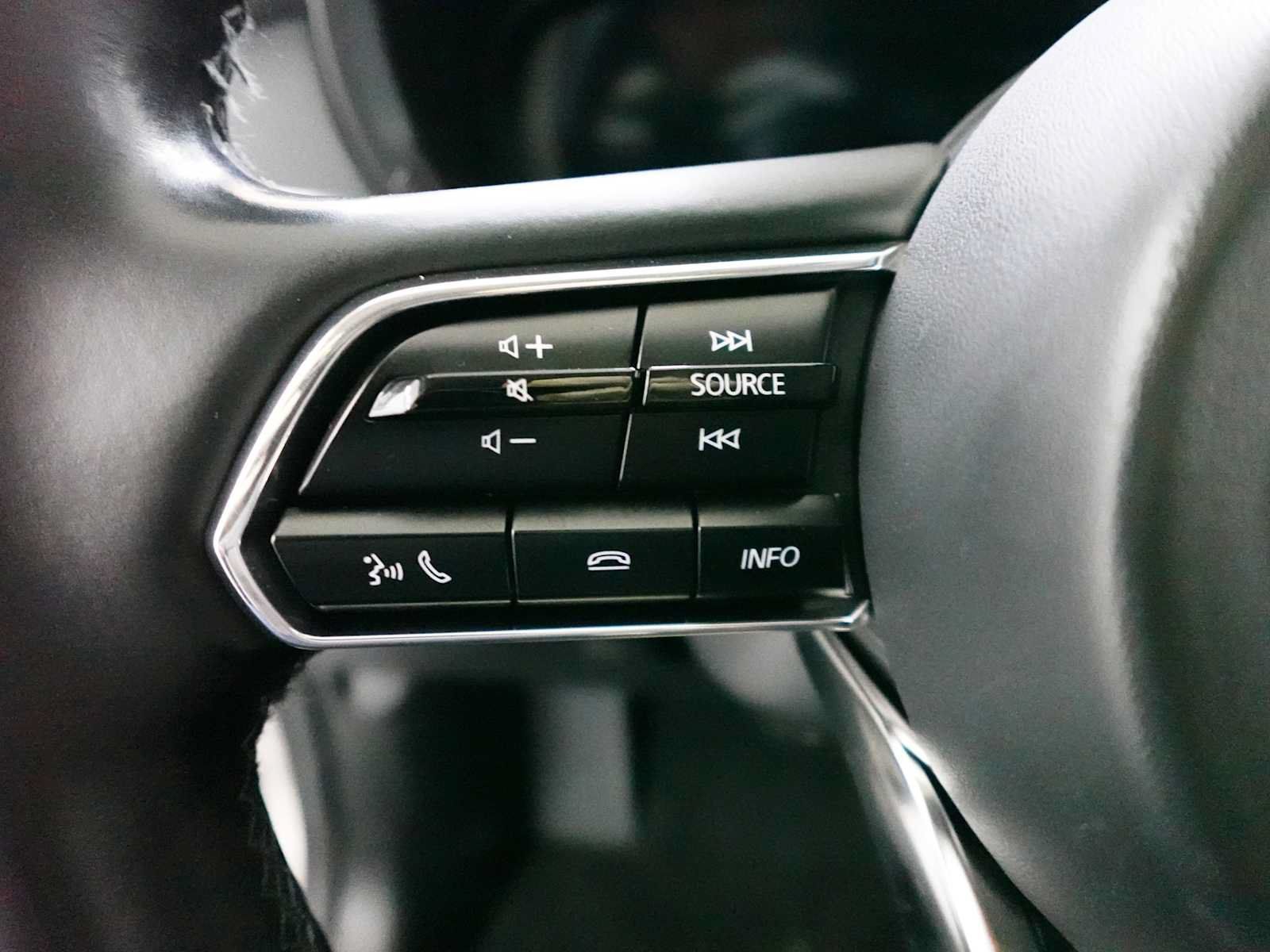 Used 2024 MAZDA CX-90 Plug-In Hybrid w/ Preferred AWD/4WD image 17