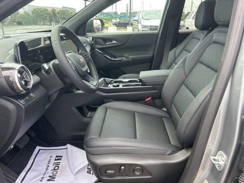 New 2026 Chevrolet Equinox LT w/ Convenience Package II image 15