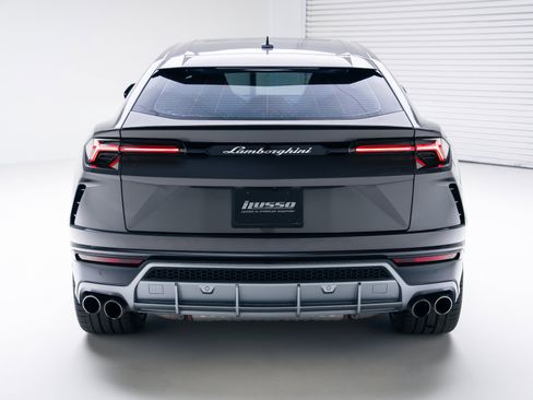 Used 2021 Lamborghini Urus image 26