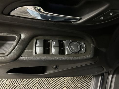 Used 2021 Chevrolet Equinox LT AWD/4WD image 19