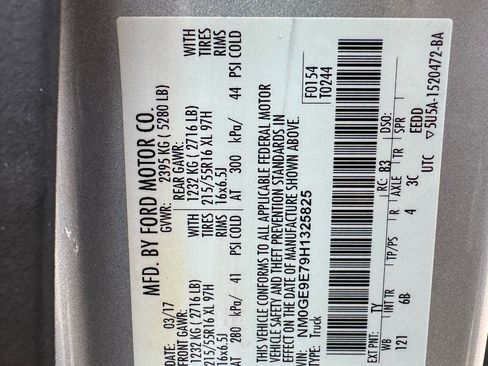 Used 2017 Ford Transit Connect XL image 34