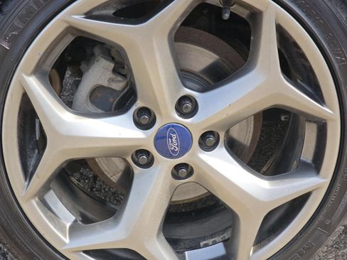 Used 2018 Ford Focus ST FWD image 11