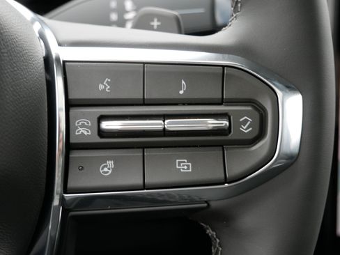 New 2026 GMC Yukon XL Elevation w/ Elevation Premium Package AWD/4WD image 24