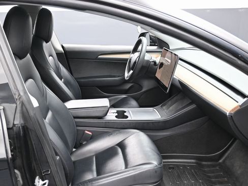 Used 2021 Tesla Model 3 Standard Range Plus image 40