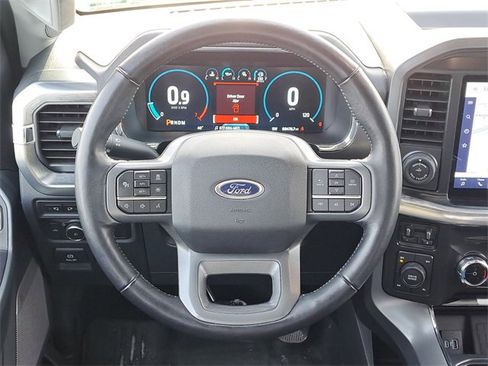 Used 2022 Ford F150 Lariat w/ Equipment Group 502A High image 26