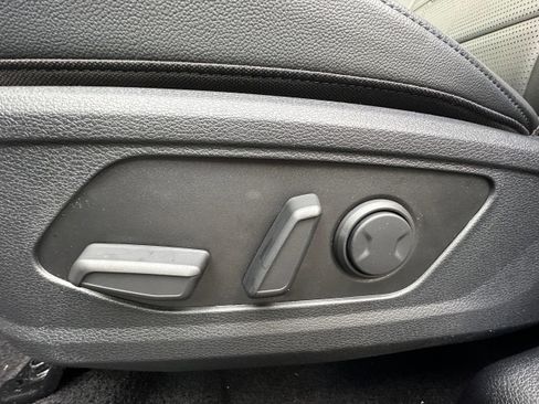 New 2026 Kia Sportage SX image 32