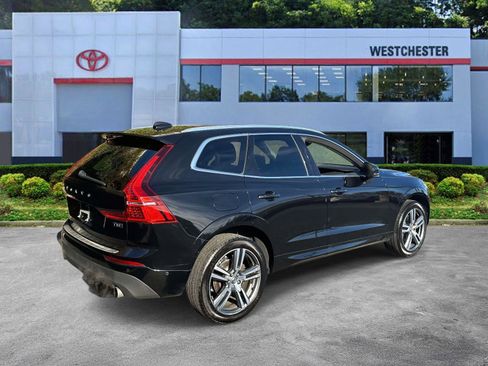 Used 2019 Volvo XC60 T5 Momentum w/ Multimedia Package image 7