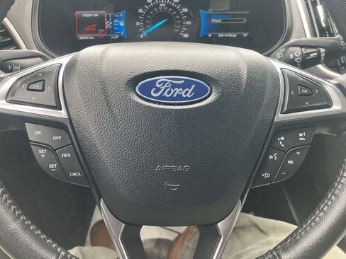 Certified 2024 Ford Edge SEL image 21