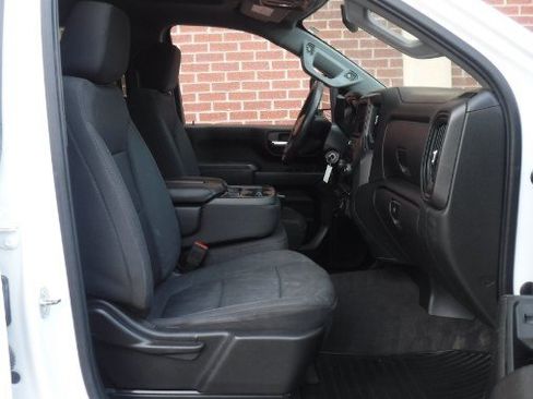 Used 2023 Chevrolet Silverado 2500 Custom w/ Custom Convenience Package AWD/4WD image 6