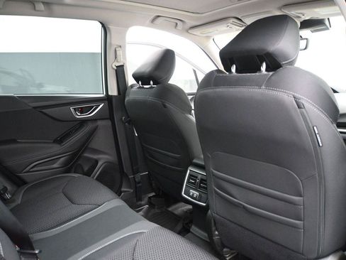 Used 2023 Subaru Forester Premium AWD/4WD image 21