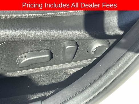 Used 2024 Subaru Crosstrek 2.5i Limited AWD/4WD image 17
