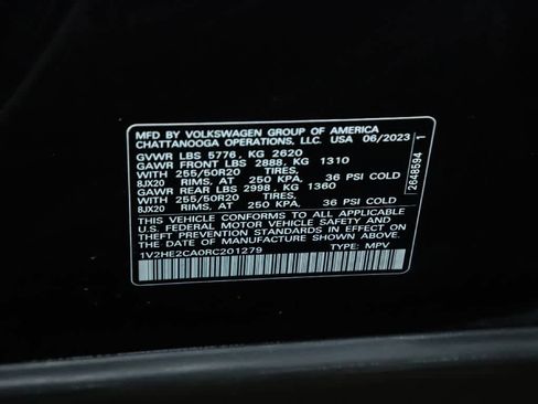 Used 2024 Volkswagen Atlas Cross Sport SE image 20