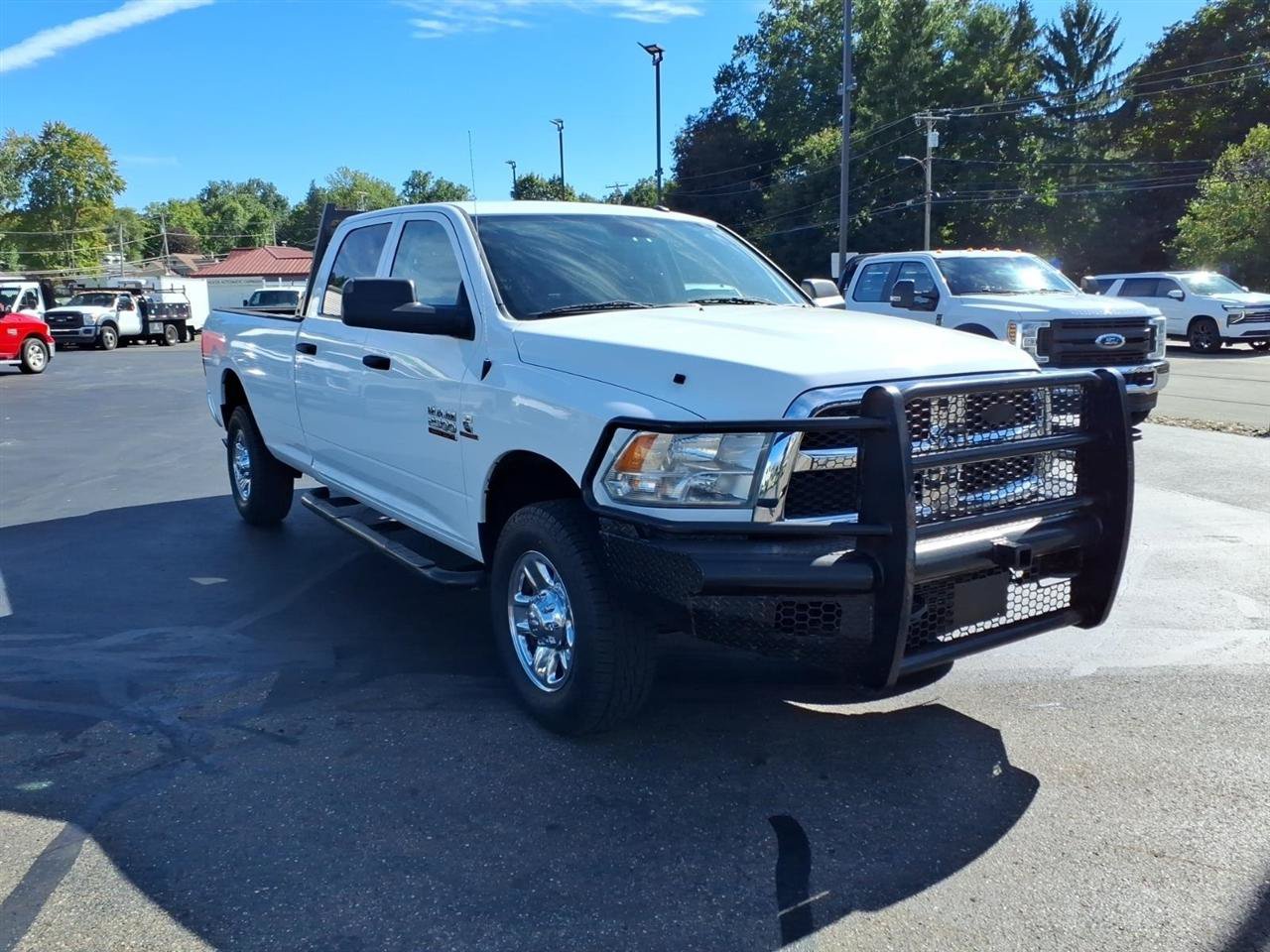 Used 2014 RAM 2500 Tradesman w/ Chrome Appearance Group AWD/4WD image 3