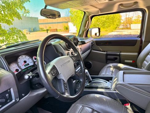 Used 2003 HUMMER H2 w/ Preferred Equipment Group AWD/4WD image 16