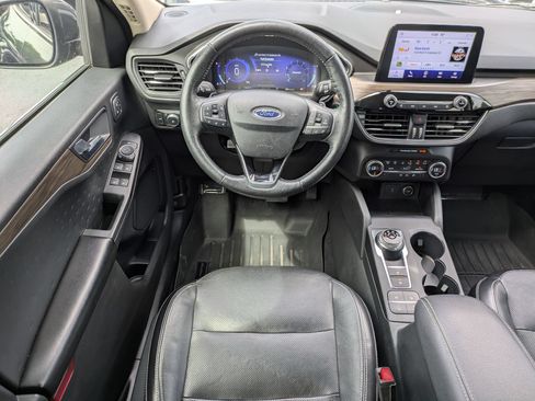 Used 2020 Ford Escape Titanium AWD/4WD image 19