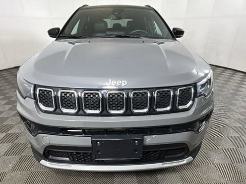 Used 2023 Jeep Compass Limited w/ Sun and Sound Group AWD/4WD image 8