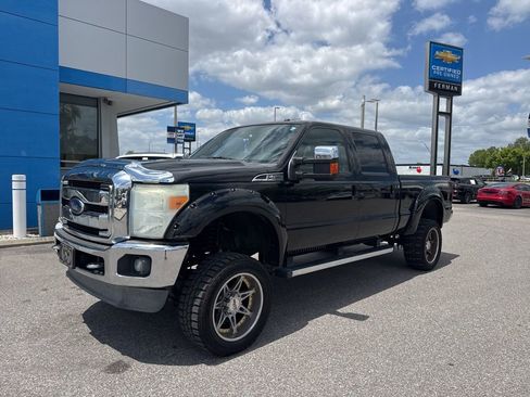 Used 2016 Ford F250 Lariat w/ Chrome Package image 2