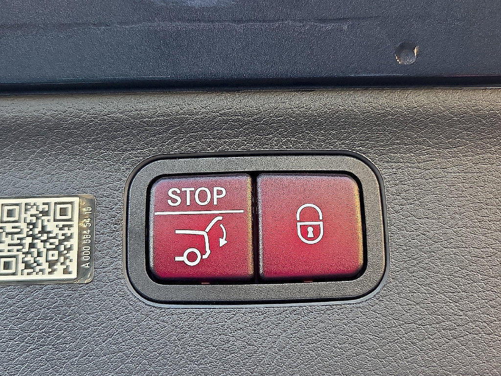 Used 2024 Mercedes-Benz EQS 450+ SUV image 11