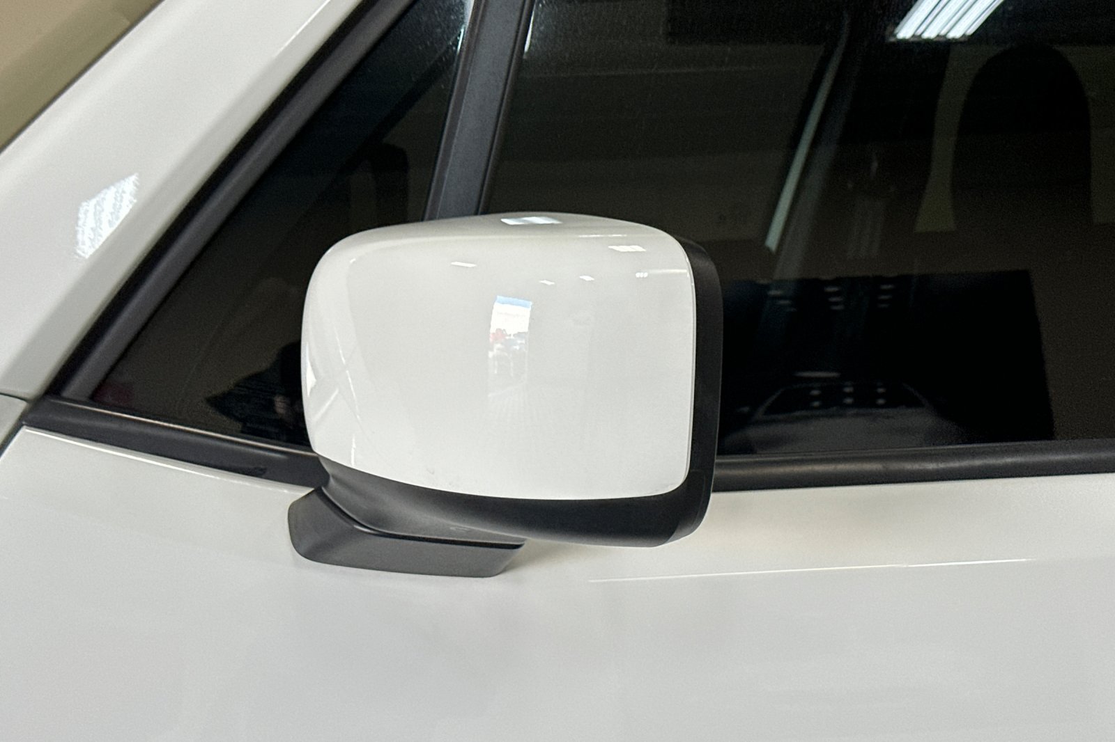 Used 2018 Jeep Renegade Latitude FWD image 50