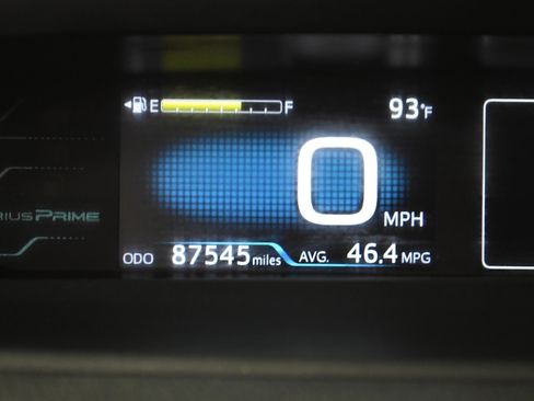 Used 2017 Toyota Prius Prime Advanced image 15