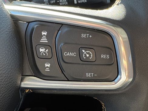 Certified 2024 Jeep Wrangler Unlimited Sahara image 23