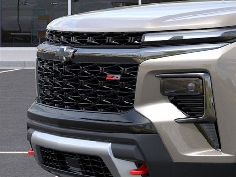 New 2026 Chevrolet Traverse Z71 w/ LPO, Floor Liner Package image 13