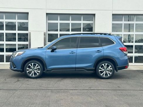 Used 2022 Subaru Forester Limited AWD/4WD image 3