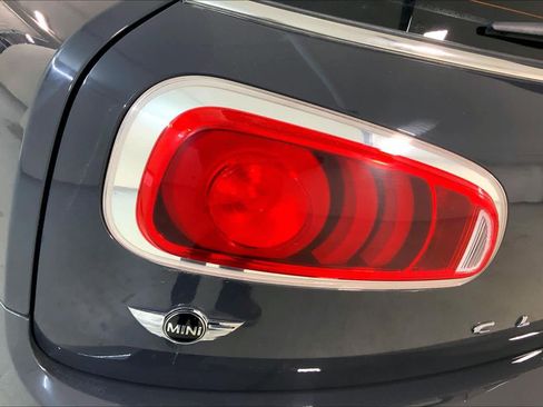 Used 2017 MINI Cooper Clubman S image 29